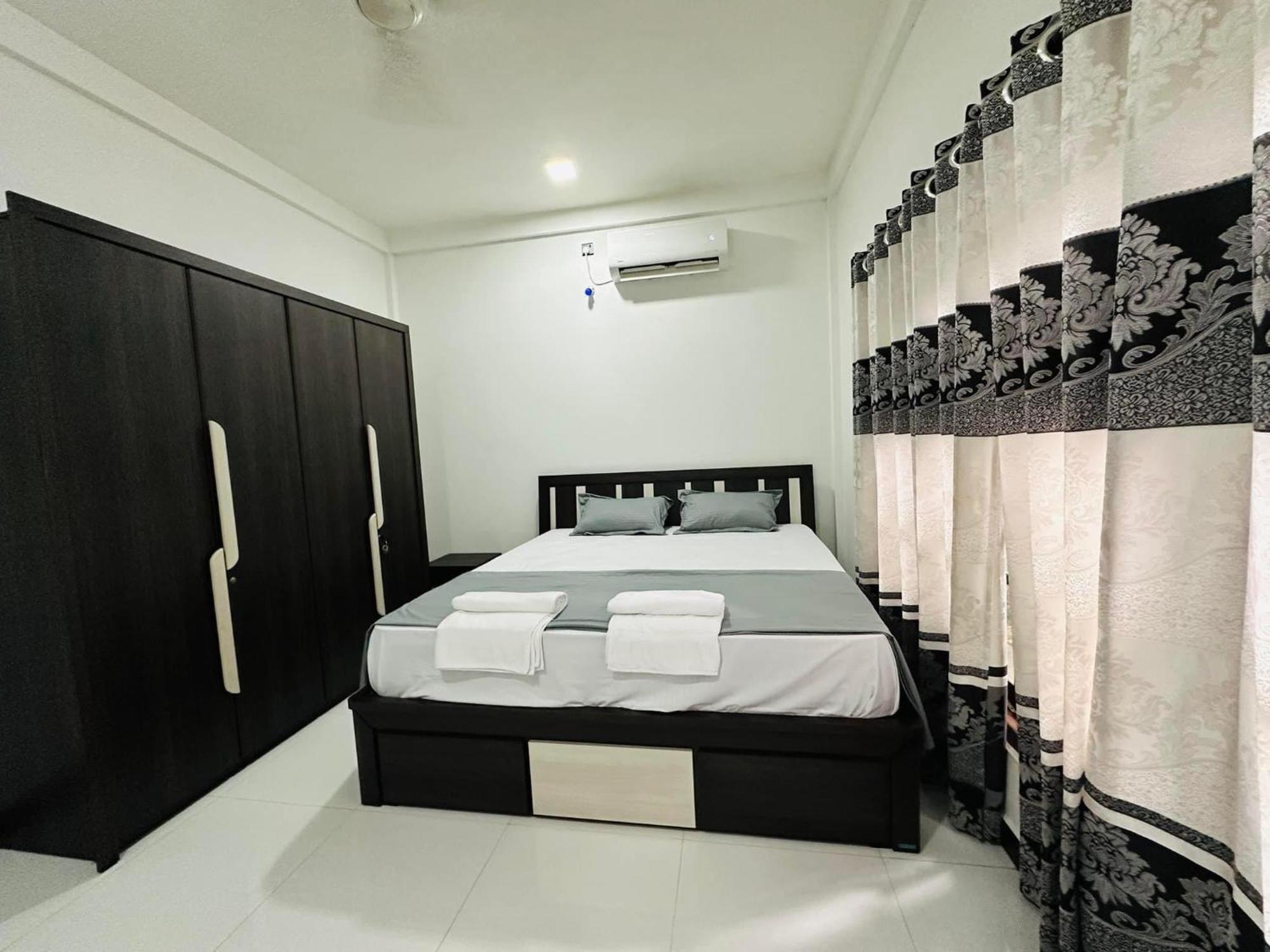 Lalitha Holiday Inn Jaffna Exterior foto